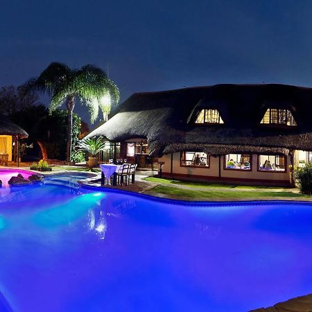 Cest Si Bon Hotel Otjiwarongo Exterior foto